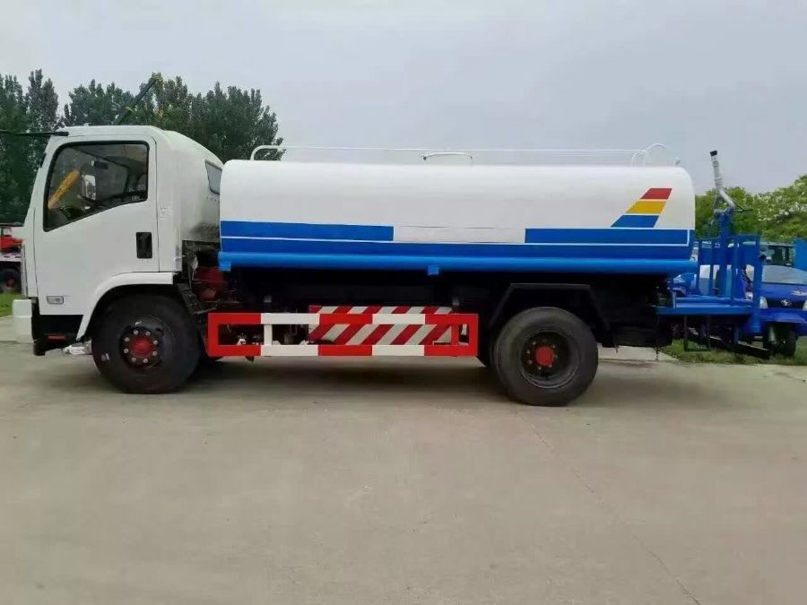 國(guó)五東風(fēng)10噸灑水車廠家圖片